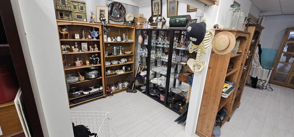 furniture charity shop